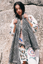 Load image into Gallery viewer, Cozy Scarf: Geometrics
