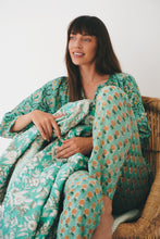 Load image into Gallery viewer, Pyjama Set: Daisy Field
