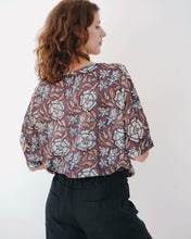 Load image into Gallery viewer, Drawstring Blouse: Mid Summer
