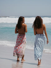 Load image into Gallery viewer, Lungi: Free Fish
