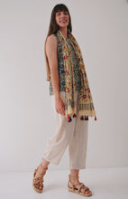 Load image into Gallery viewer, Summer Scarf: Flower Field
