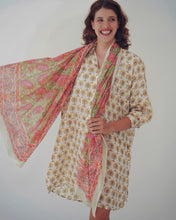 Load image into Gallery viewer, Lungi: Blooming
