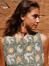 Load image into Gallery viewer, Pearl Necklace
