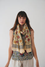 Load image into Gallery viewer, Summer Scarf: Flower Field
