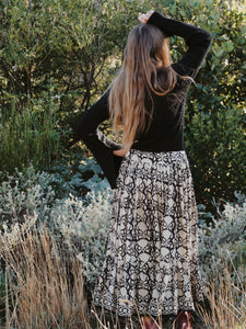 Full Swing Skirt: Black and Stone