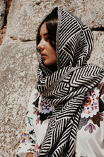 Load image into Gallery viewer, Cozy Scarf: Geometrics
