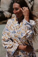 Load image into Gallery viewer, Arjack Jacket: Delicate Mosiac
