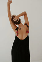 Load image into Gallery viewer, Roma: Ruby
