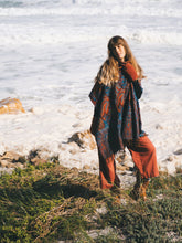 Load image into Gallery viewer, Shawl: Ocean Fire

