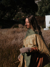 Load image into Gallery viewer, Scarf So Soft: Green
