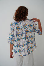 Load image into Gallery viewer, Easy Going Shirt: Pastel Florals
