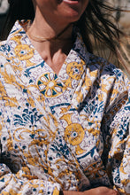 Load image into Gallery viewer, Arjack Jacket: Delicate Mosiac

