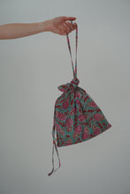 Load image into Gallery viewer, Pyjama Set: Pineapple Party
