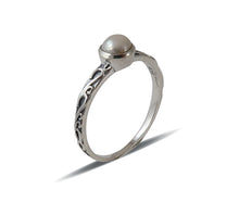 Load image into Gallery viewer, Sterling Silver Pearl Rings
