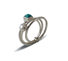 Load image into Gallery viewer, Sterling Silver Turquoise Ring
