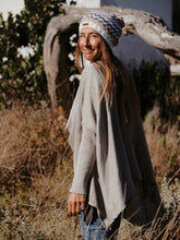 Load image into Gallery viewer, Cross Knit: Cream
