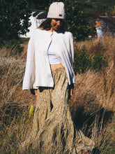 Load image into Gallery viewer, Bamboo Cape
