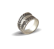 Load image into Gallery viewer, Sterling Silver Ring
