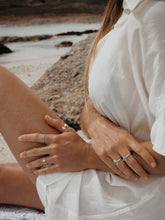 Load image into Gallery viewer, Sterling Silver Pearl Ring
