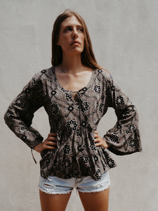 Soft Ruffle Top in Ash