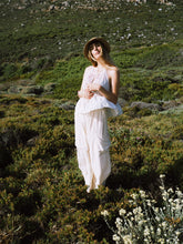 Load image into Gallery viewer, Big Pocket Baby: Cream
