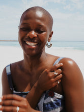 Load image into Gallery viewer, Sterling Silver Pearl Ring
