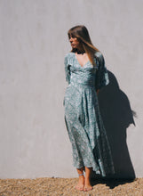 Load image into Gallery viewer, Wrapped in Summer Mint
