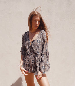 Soft Ruffle Top in Ash