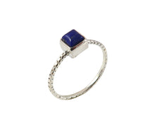 Load image into Gallery viewer, Sterling Silver Lapiz Lazuli Ring
