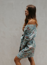 Load image into Gallery viewer, Lounge in me: Aqua
